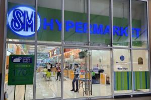 Supermarket nebo jiné obchody v  aparthotelu nebo okolí