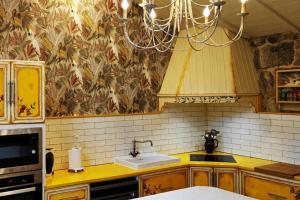 Kuchnia lub aneks kuchenny w obiekcie Cas do Mestre Casa rural con Encanto