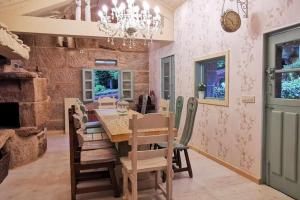 Część wypoczynkowa w obiekcie Cas do Mestre Casa rural con Encanto