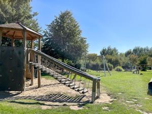 Ein Garten an der Unterkunft Urlauberdorf Haus 31d