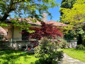 Zahrada ubytování LUKAS HOME CON IL CUORE Appartamento 3 camere al piano terra e appartamento 1 camera in taverna