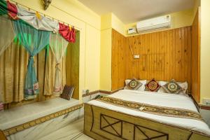 Hotel Classic Jaisalmerにあるベッド