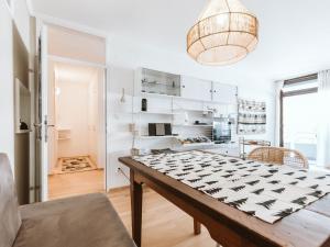 Kuchnia lub aneks kuchenny w obiekcie Apartment Tauernspirit by Interhome