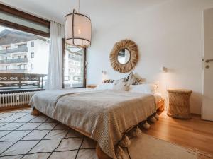 Łóżko lub łóżka w pokoju w obiekcie Apartment Tauernspirit by Interhome