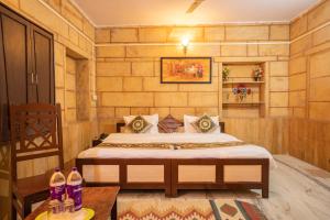 Hotel Classic Jaisalmerにあるベッド
