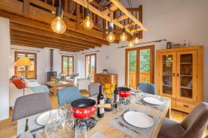 Istumisnurk majutusasutuses Chalet Papin