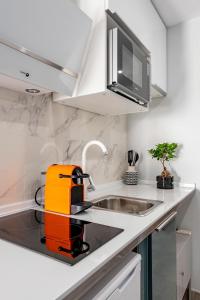 A kitchen or kitchenette at Oleti Studio Granada