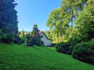 Vonkajšia záhrada v ubytovaní Holiday Home Jahor by Interhome