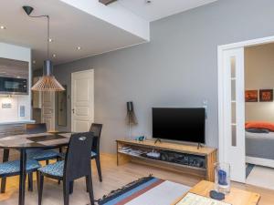 TV a/nebo společenská místnost v ubytování Holiday Home Kelotähti a14 by Interhome