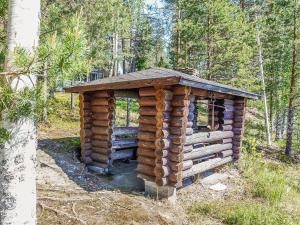 Budova, kde se prázdninový dům nachází + 16 fotografií