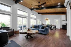 Gallery image of Maple Ridge Cottage in Combermere