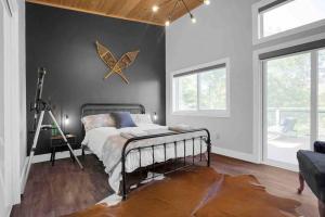 Gallery image of Maple Ridge Cottage in Combermere