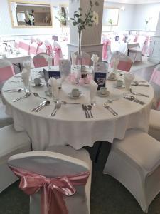 Restauracja lub miejsce do jedzenia w obiekcie Maples House Hotel