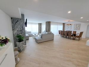 Χώρος καθιστικού στο Apartamento Playa Miraflores 2 +30 φωτογραφίες
