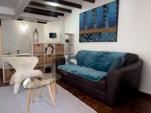 Posezení v ubytování Villa Jouanacaera