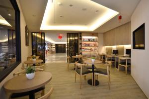 הלאונג' או אזור הבר ב-Toongmao Hotel Kaohsiung