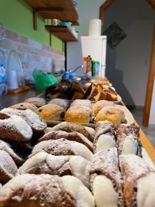 Jedlo v ubytovaní bed & breakfast alebo blízkom okolí