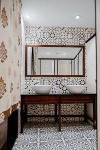 Tabalo Hostel Hanoi客房内的一张或多张床位