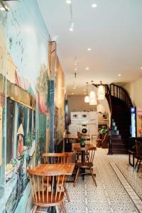 Tabalo Hostel Hanoi的休息区