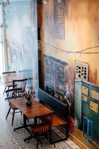 Tabalo Hostel Hanoi的休息区