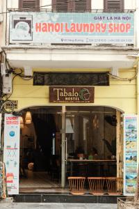 Tabalo Hostel Hanoi的证书、奖牌、标识或其他文件