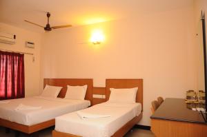 Gallery image of Hotel Subam in Palani