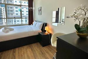 Postel nebo postele na pokoji v ubytování 1BR Fully Furnished Apartment in Dubai Marina