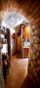 Kuchyň nebo kuchyňský kout v ubytování La grotta di NiMa