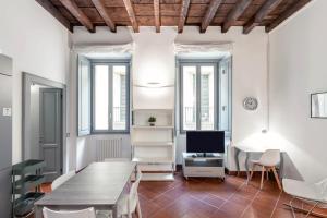 A seating area at RELSTAY - Brera District
