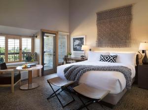 Cama ou camas em um quarto em Alila Ventana Big Sur - Inclusive Resort