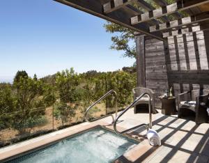 A piscina localizada em Alila Ventana Big Sur - Inclusive Resort ou nos arredores