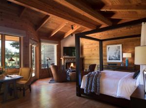 Cama ou camas em um quarto em Alila Ventana Big Sur - Inclusive Resort