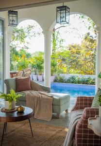 Πισίνα στο ή κοντά στο LohonoStays Colina Villa C