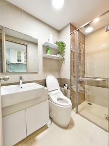 Phòng tắm tại RiverGate Apartments