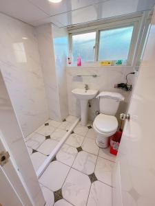Bathroom sa 新獅城商務旅館New Lion City Hotel