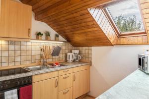 Kuchyň nebo kuchyňský kout v ubytování Ferienwohnung Reschberg