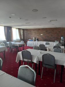 Restaurace v ubytování Aksoy Otel