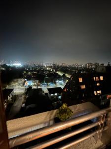 Γενική άποψη της πόλης Σαντιάγο ή θέα της πόλης από  αυτό το διαμέρισμα