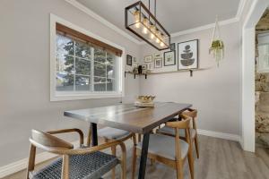 Ảnh trong thư viện ảnh của Hot tub Downtown The Bungalow ở Flagstaff