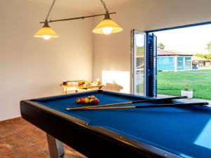 Biliár nebo kulečník v ubytování Quinta do Cutato - Beatriz Guest House - Sotão