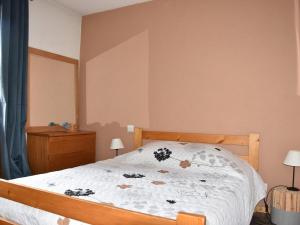 Appartement Pralognan-la-Vanoise, 3 pièces, 6 personnes - FR-1-464-126にあるベッド