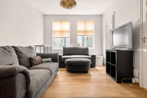 Χώρος καθιστικού στο Dinbnb Apartments I Cozy Vibe in Idyllic Surroundings