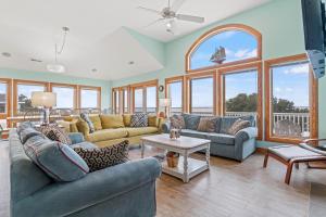 Un lugar para sentarse en 1528 - Sound and Color by Resort Realty