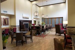 a dining room with a long table and chairs at Hampton Inn and Suites Hope in Hope