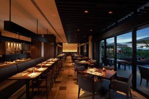 冲绳北谷希尔顿度假酒店餐厅或其他用餐的地方