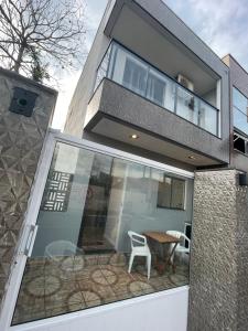 Balkón nebo terasa v ubytování Loft proximo a diversas praias