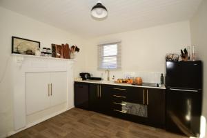 Gallery image of Macleay Cottage with plunge pool and local arts in Dubbo