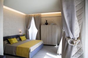 Postel nebo postele na pokoji v ubytování theBed