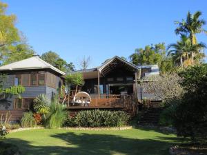 BELLINGEN CONVERTED CHURCH on the river (Pet Friendly)