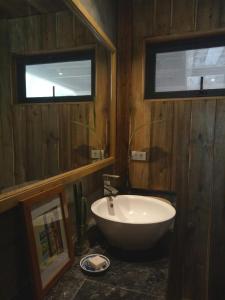 Ένα μπάνιο στο GISY Lake House 2F